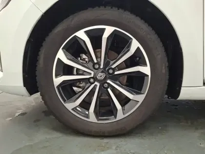 Photo 64 Renault Clio Gén. V (BJA) Ph2 Techno 5