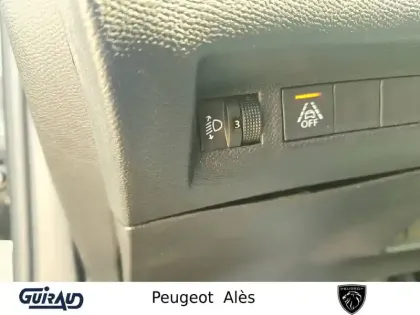 Photo 14 Peugeot 2008  BlueHDi 130 S&S EAT8