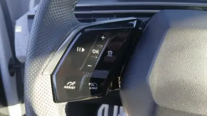 Photo 47 Peugeot 3008  Hybrid 145 e-DCS6