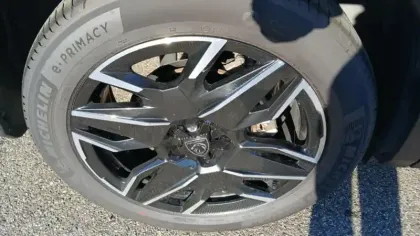 Photo 43 Peugeot 3008  Hybrid 145 e-DCS6