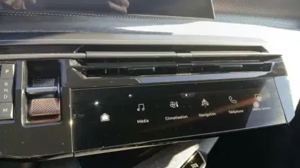 Photo 48 Peugeot 3008  Hybrid 145 e-DCS6