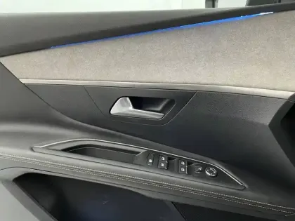 Photo 29 Peugeot 3008  Hybrid 225 e-EAT8