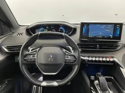 Photo 21 Peugeot 3008  Hybrid 225 e-EAT8