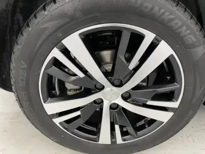 Photo 18 Peugeot 3008  Hybrid 225 e-EAT8