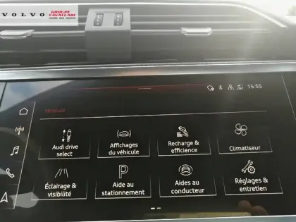 Photo 23 Audi Q3  45 TFSIe 245 ch S tronic 6