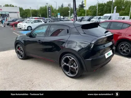 Photo 15 Alfa Romeo Junior  Elettrica 280 ch