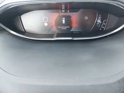 Photo 9 Peugeot 3008  BlueHDi 130ch S&S EAT8