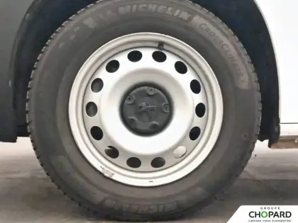 Photo 24 Peugeot Partner E- FOURGON STANDARD 800 KG 136 CH BATTERIE 50 KWH