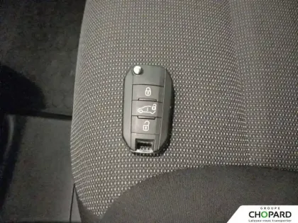 Photo 20 Peugeot Partner E- FOURGON STANDARD 800 KG 136 CH BATTERIE 50 KWH