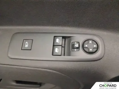 Photo 23 Peugeot Partner E- FOURGON STANDARD 800 KG 136 CH BATTERIE 50 KWH