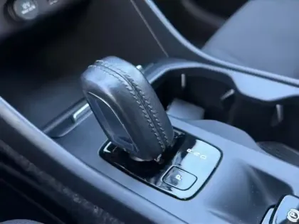 Photo 31 Volvo Xc40  T2 129 ch Geartronic 8