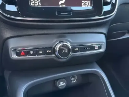 Photo 30 Volvo Xc40  T2 129 ch Geartronic 8