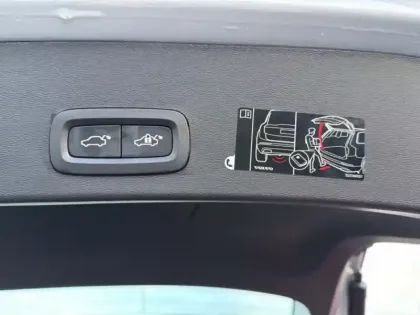 Photo 7 Volvo Xc40  T2 129 ch Geartronic 8