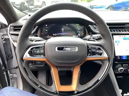 Photo 91 Jeep Grand Cherokee  4xe 2.0 Turbo T4 380 ch PHEV 4x4 BVA8