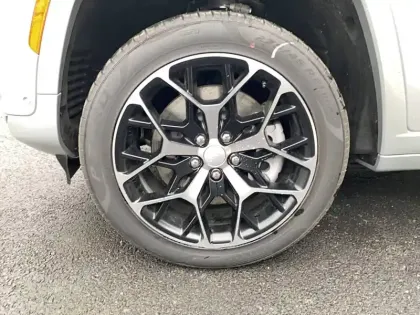 Photo 104 Jeep Grand Cherokee  4xe 2.0 Turbo T4 380 ch PHEV 4x4 BVA8