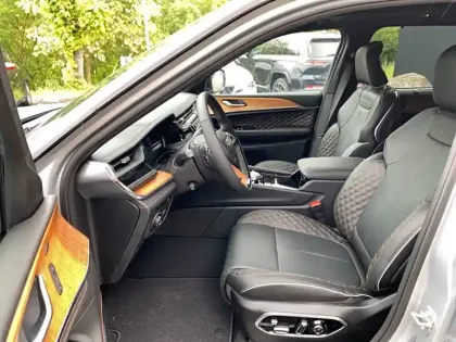 Photo 81 Jeep Grand Cherokee  4xe 2.0 Turbo T4 380 ch PHEV 4x4 BVA8