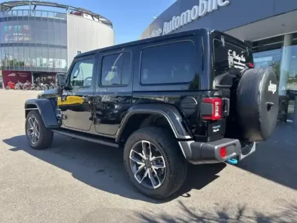 Photo 6 Jeep Wrangler  Unlimited 2.0 T 380ch 4xe Sahara Command Trac