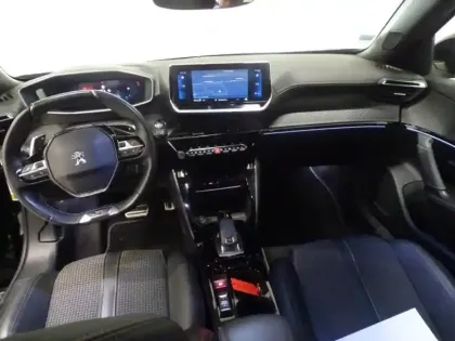 Photo 6 Peugeot 2008  1.2 PureTech 130ch S&S GT EAT8