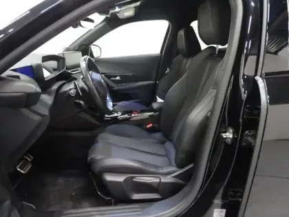 Photo 7 Peugeot 2008  1.2 PureTech 130ch S&S GT EAT8