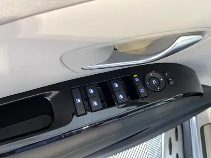 Photo 13 Hyundai Tucson  1.6 T-GDI 215 Hybrid BVA6