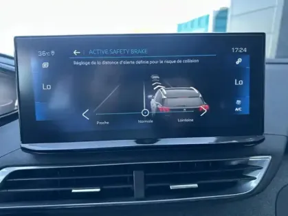 Photo 12 Peugeot 3008 II BlueHDi 130 S&amp;S Allure Pack