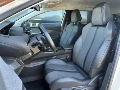 Photo 16 Peugeot 3008 II BlueHDi 130 S&amp;S Allure Pack