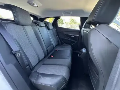 Photo 28 Peugeot 3008 II BlueHDi 130 S&amp;S Allure Pack