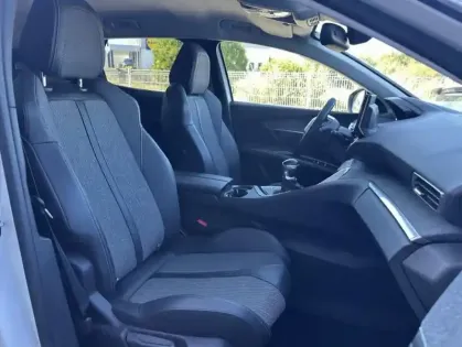 Photo 27 Peugeot 3008 II BlueHDi 130 S&amp;S Allure Pack