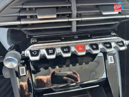 Photo 13 Peugeot 208  1.2 100ch S&S Allure