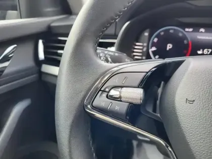 Photo 10 Skoda Kamiq  1.0 TSI Evo 110ch Ambition DSG7