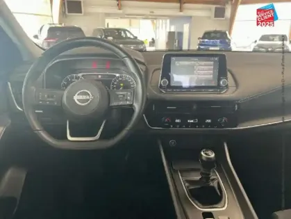 Photo 7 Nissan Qashqai  1.3 Mild Hybrid 140ch Business Edition Camera