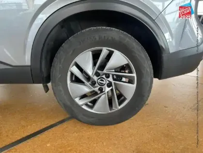 Photo 14 Nissan Qashqai  1.3 Mild Hybrid 140ch Business Edition Camera