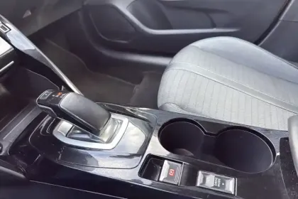 Photo 29 Peugeot 208  Electrique 50 kWh 136ch