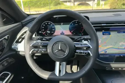 Photo 54 Mercedes Classe E  Break 220 d 9G-Tronic