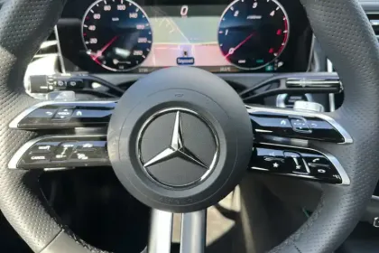 Photo 55 Mercedes Classe E  Break 220 d 9G-Tronic