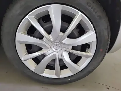 Photo 12 Opel Corsa  Electrique 136 ch & Batterie 50 kWh