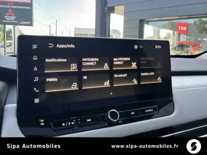 Photo 30 Mitsubishi Outlander  2.4 MIVEC PHEV 306 4WD