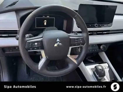Photo 13 Mitsubishi Outlander  2.4 MIVEC PHEV 306 4WD