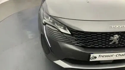 Photo 13 Peugeot 3008  Hybrid 136 e-DCS6 Allure Pack