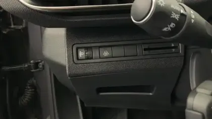 Photo 18 Peugeot 3008  Hybrid 136 e-DCS6 Allure Pack