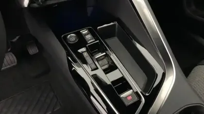 Photo 22 Peugeot 3008  Hybrid 136 e-DCS6 Allure Pack