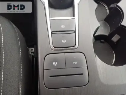 Photo 13 Ford Kuga  2.5 Duratec 190ch FHEV E85 Titanium BVA