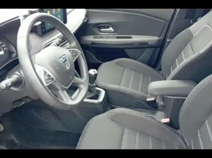 Photo 9 Dacia Jogger  1.0 ECO-G 100ch SL Extreme+ 5 places