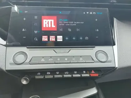 Photo 65 Peugeot 308  Electrique 54 kWh 156ch