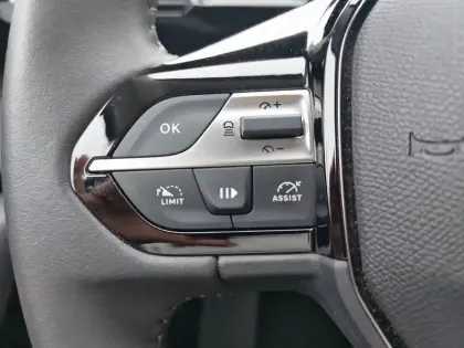 Photo 60 Peugeot 308  Electrique 54 kWh 156ch