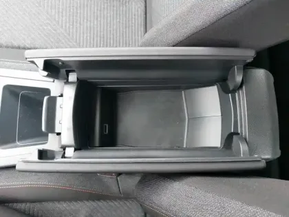 Photo 70 Peugeot 308  Electrique 54 kWh 156ch