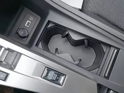 Photo 98 Peugeot 308  Electrique 54 kWh 156ch