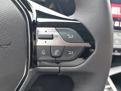 Photo 57 Peugeot 308  Electrique 54 kWh 156ch