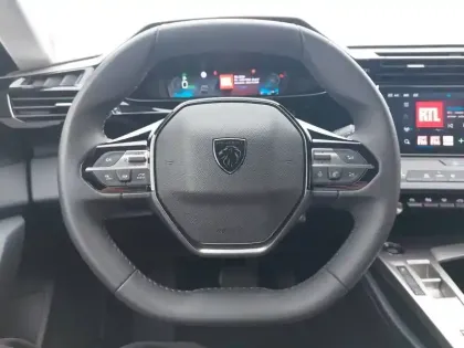 Photo 51 Peugeot 308  Electrique 54 kWh 156ch