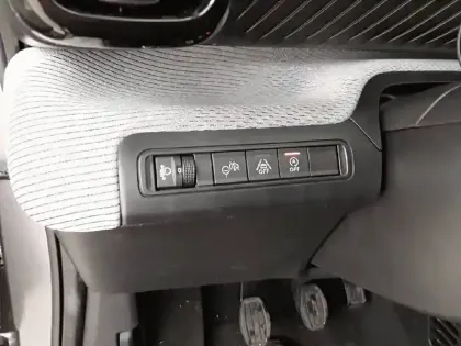 Photo 39 Peugeot 308  Electrique 54 kWh 156ch